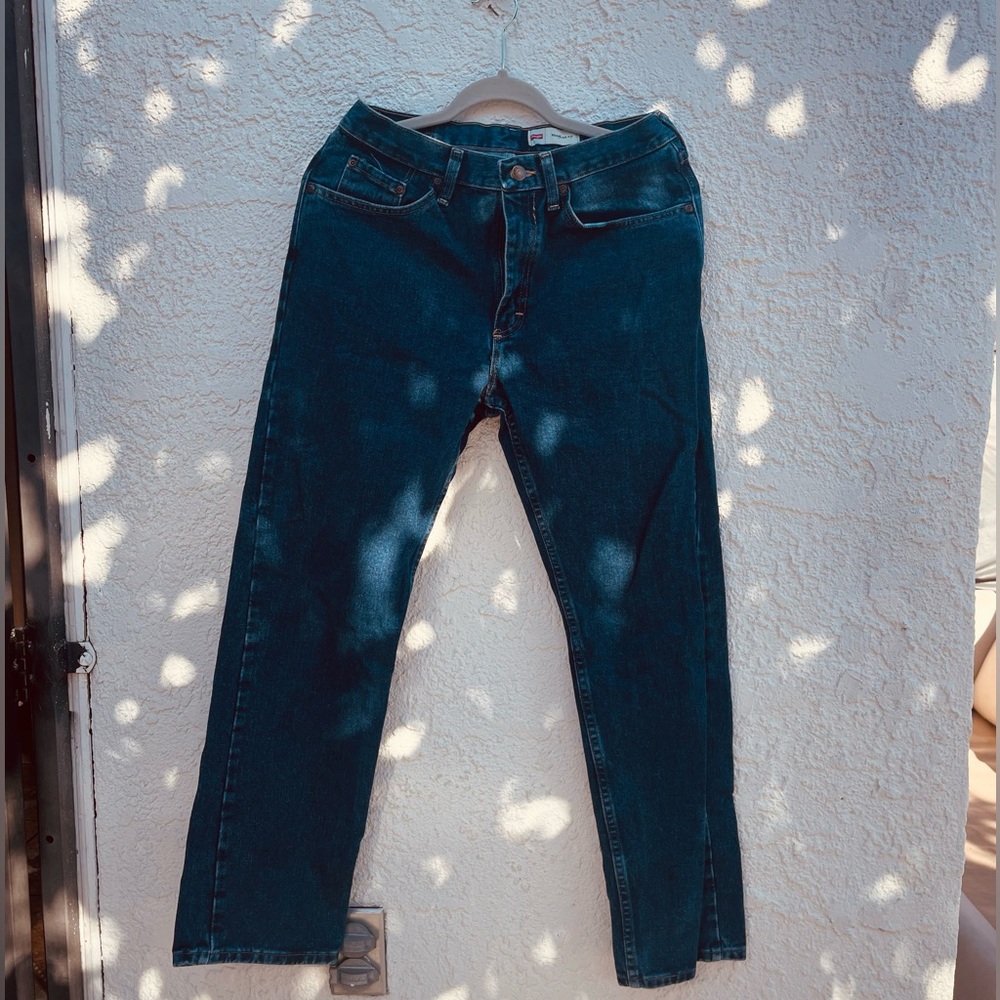 Levi's Classic High-Waisted Rigid Denim Mom Jeans, Size 31